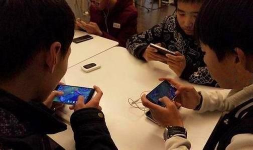 天天打王者荣耀的人叫什么,天天打王者荣耀的人叫什么-第2张图片-无暮网