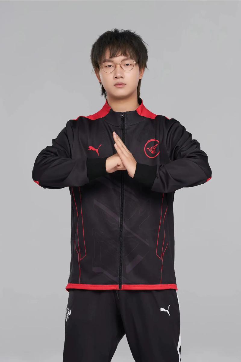 王者职业选手训练流程是什么意思(王者职业选手训练赛怎么打)-第1张图片-无暮网 王者职业选手训练流程是什么意思(王者职业选手训练赛怎么打)-第1张图片-无暮网