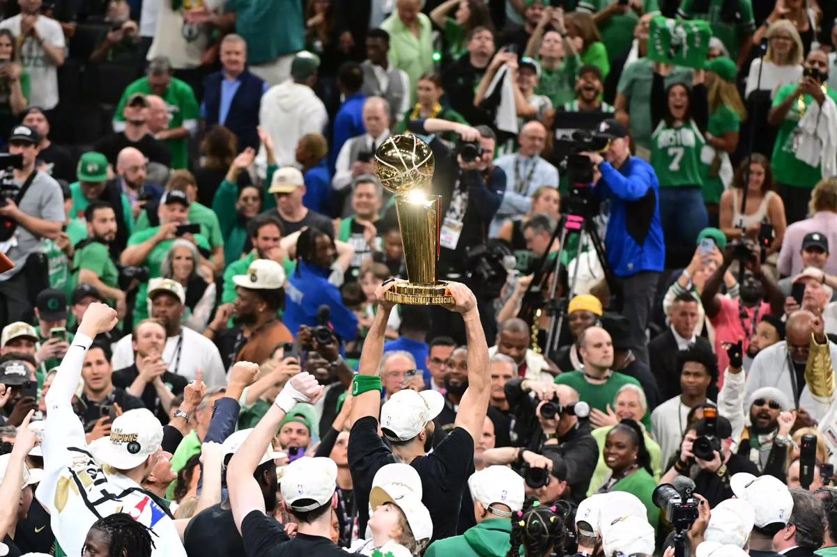 nba步行者球员名单,nba步行者阵容-第4张图片-无暮网