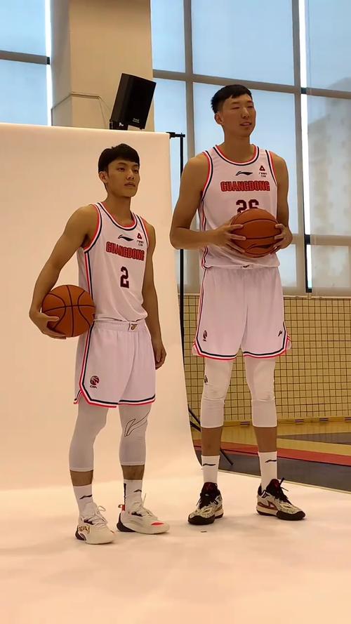 中国男篮徐杰数据统计,中国男篮徐杰简介