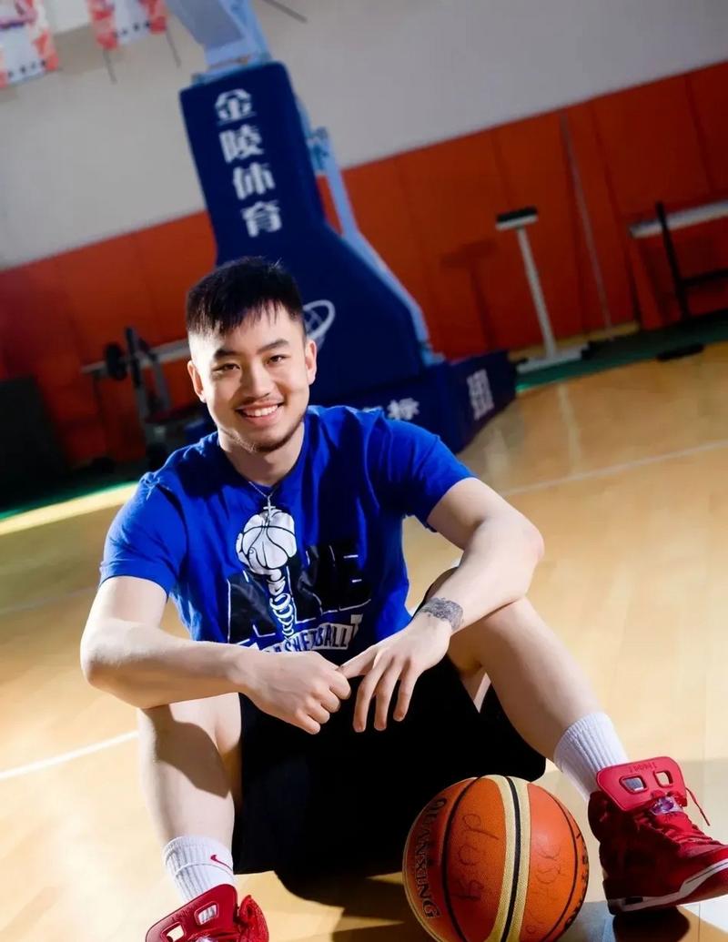 赵睿参加的综艺叫什么（赵睿去哪了）