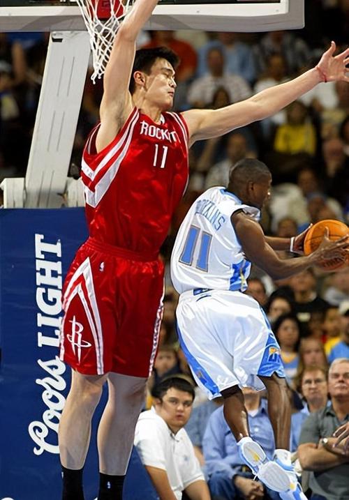 nba最矮球员叫什么（nba最矮球员叫什么名字）