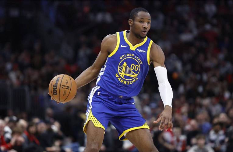 nba最佳防守球员奖2021,NBA最佳防守球员奖比较多的是谁-第1张图片-无暮网