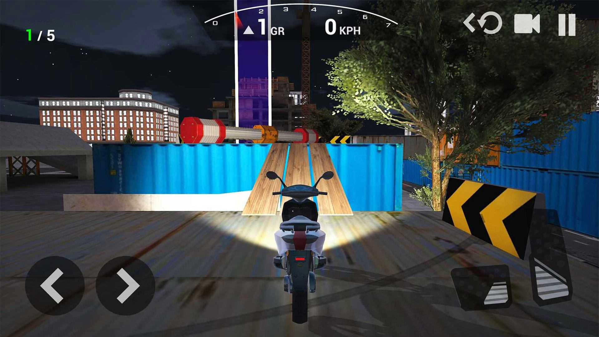 疯狂摩托车安卓下载(疯狂摩托车最新破解版)