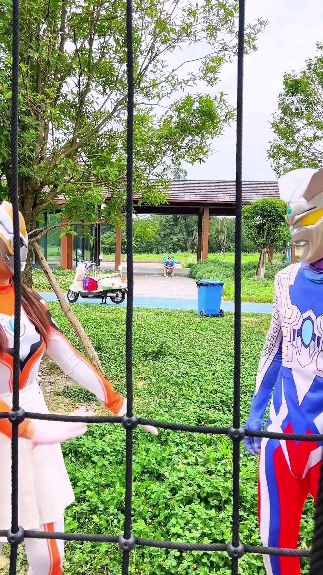 赛车比赛奥特曼(赛车奥特曼玩具动画片)