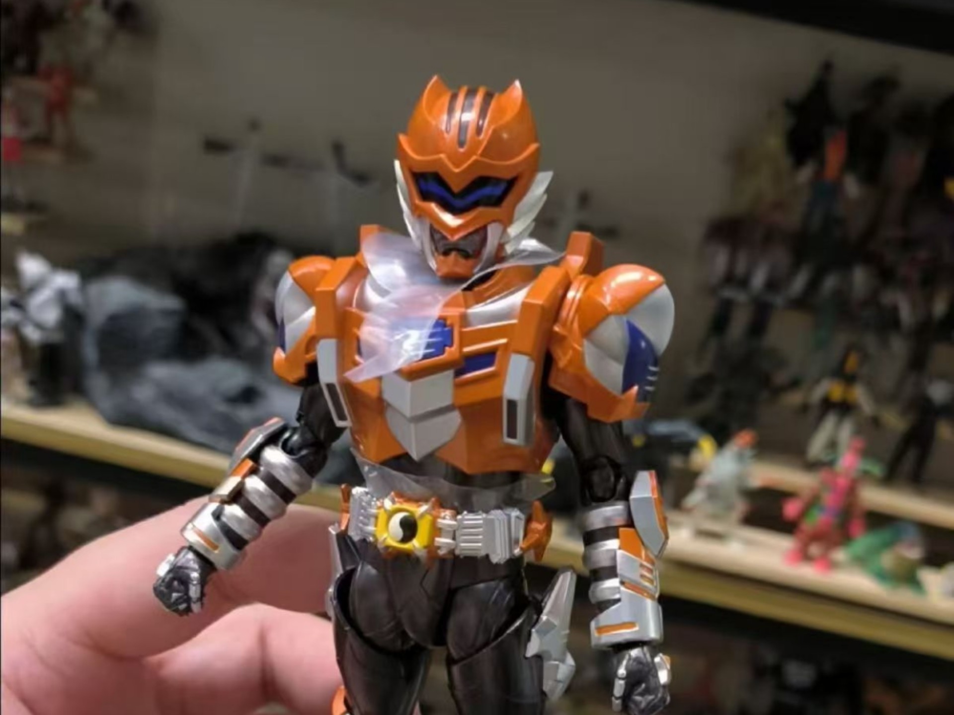 铠甲勇士激斗地虎登场(铠甲勇士激斗传手机版官方下载)