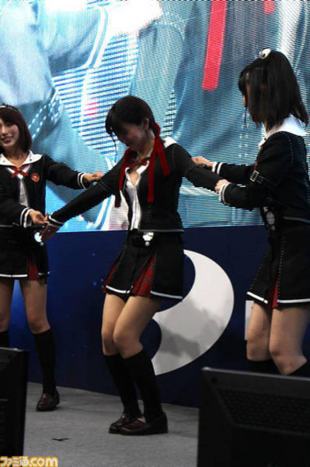 中国撕衣服破解版(撕衣服游戏1激活码)