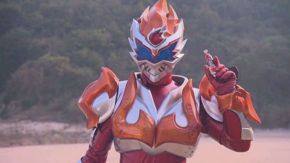 铠甲勇士之拿瓦大战(铠甲勇士拿瓦大战美杜莎比克)