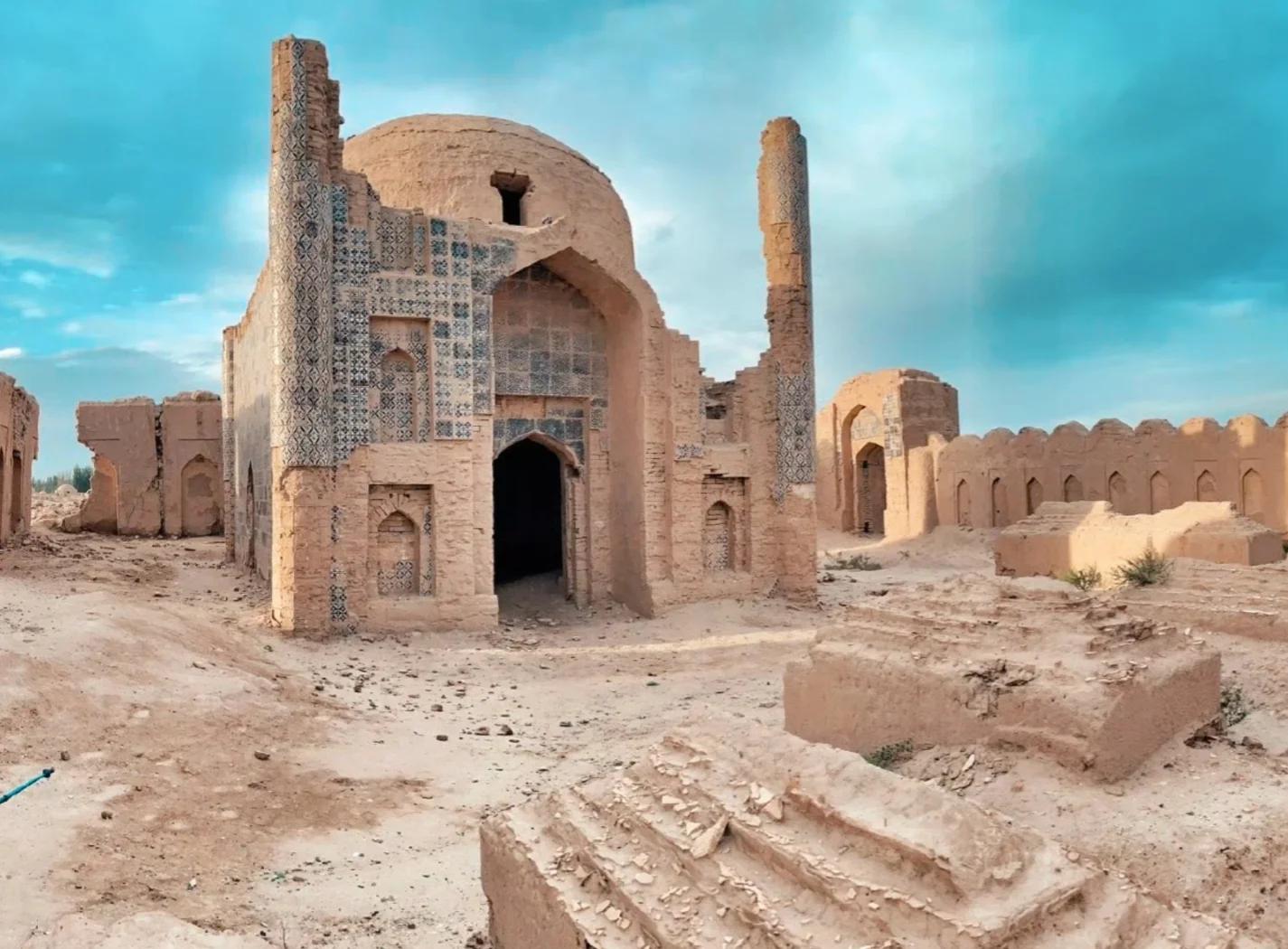 神秘古墓攻略(神秘古墓逃亡探险第8关)