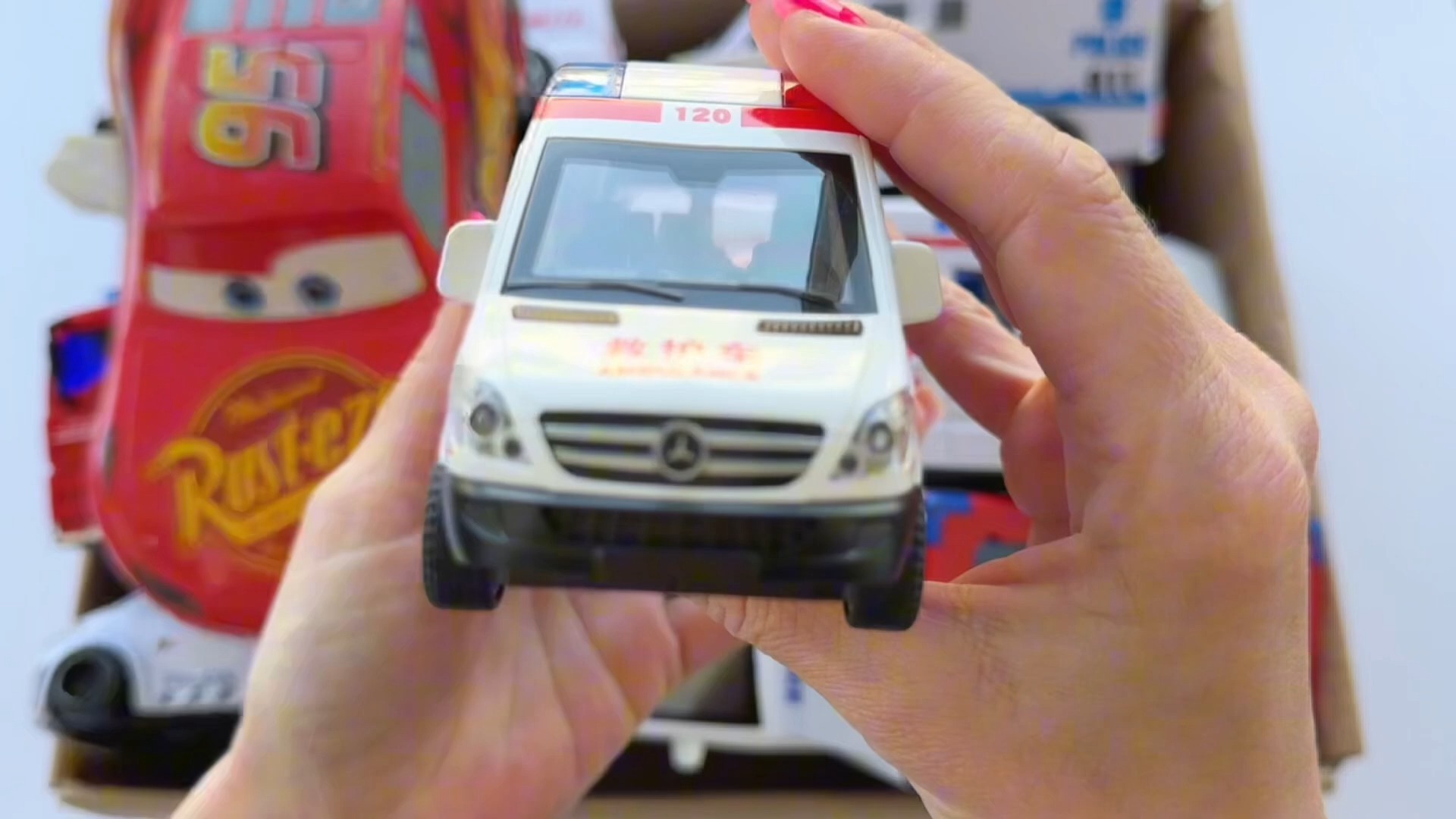 如何在迷你世界做警车(如何在迷你世界做警车视频)