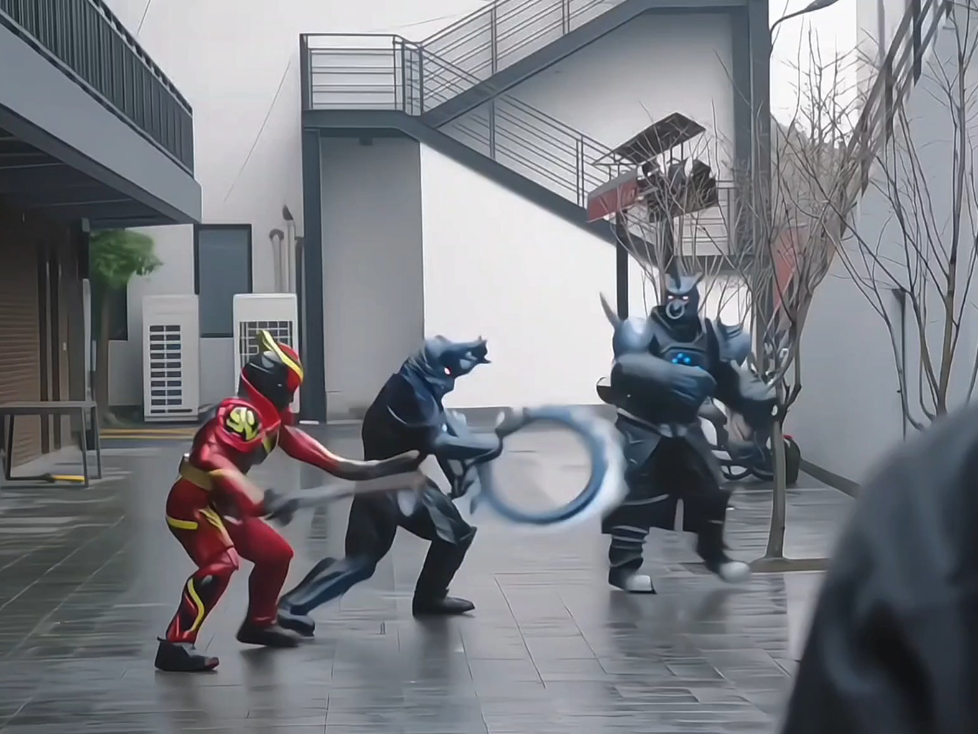 铠甲勇士奥特曼大战(铠甲勇士大战奥特曼的故事)