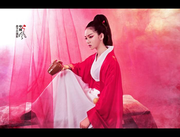 皇图很江湖破解破解版(皇途很江湖破解版金手指2021)