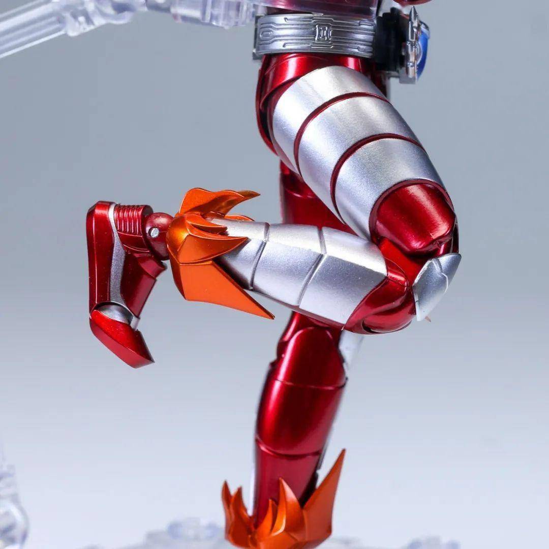 铠甲勇士拿瓦勃起(铠甲勇士拿瓦17)