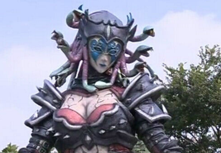 铠甲勇士女孩(铠甲勇士女孩子)