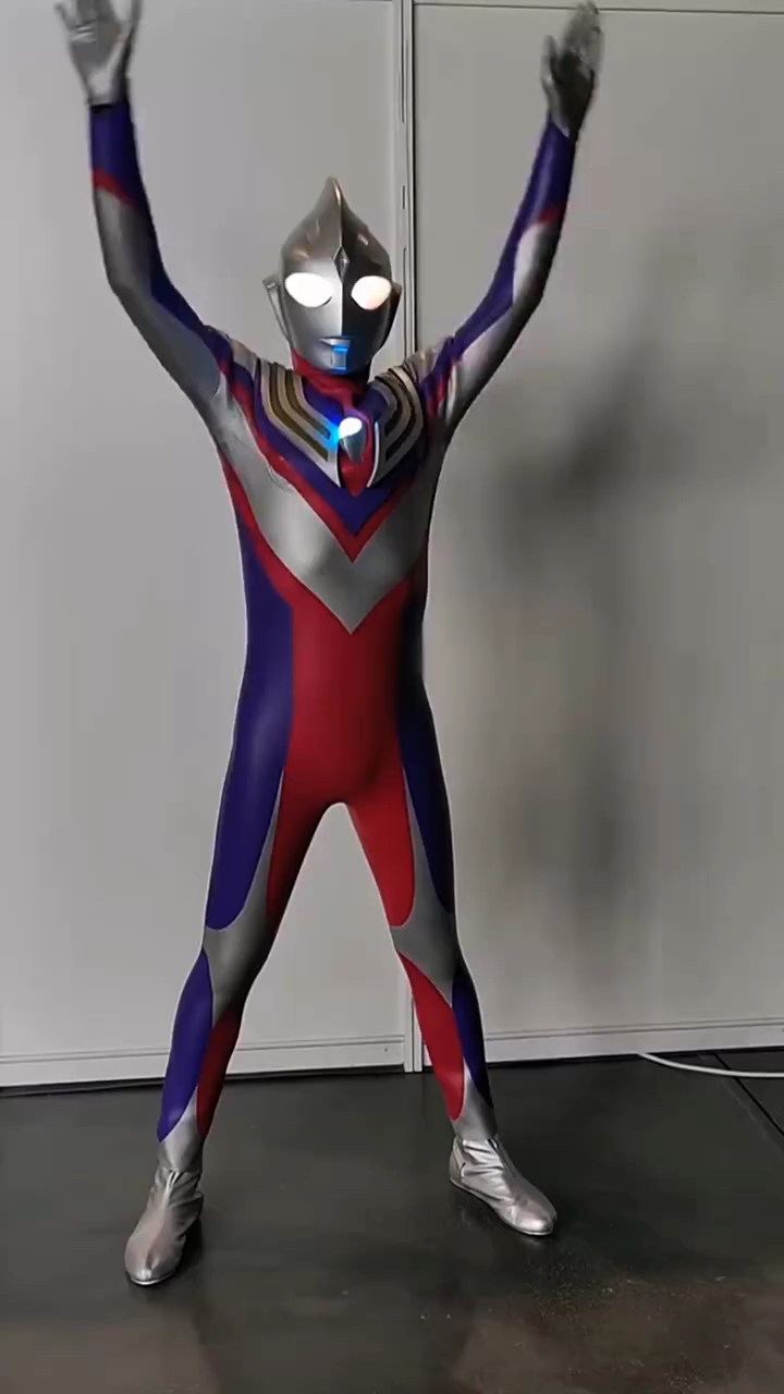 轻松迪迦奥特曼(播放迪迦动画奥特曼)