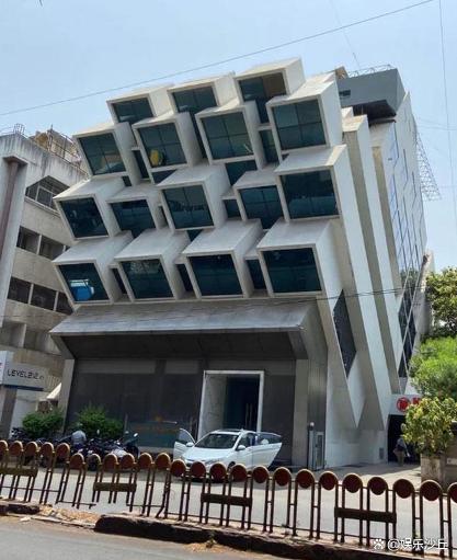 奇怪的房子攻略(奇怪的房子恐怖游戏)