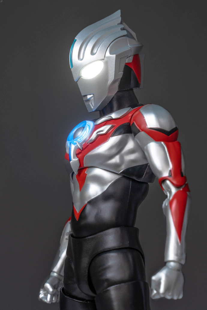 奥特曼在宇宙无限能量(人在奥特曼开局无限能量)