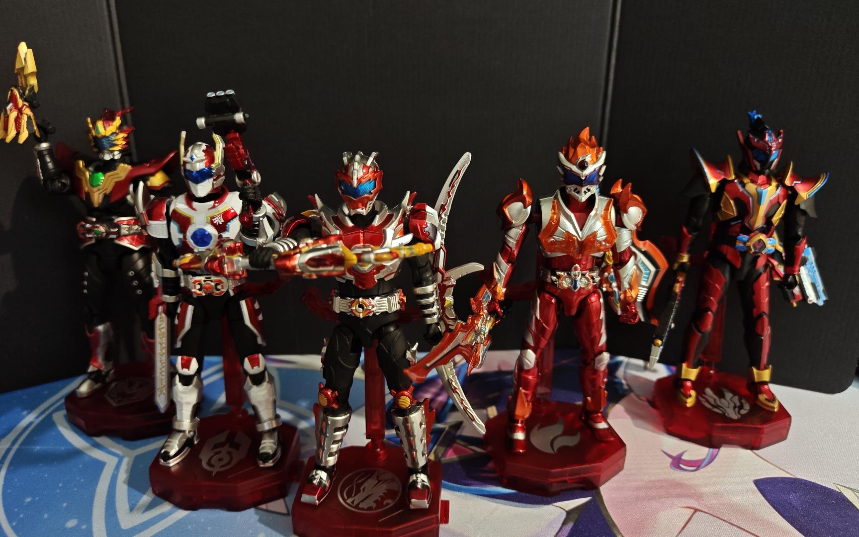 铠甲勇士升级版的(升级版铠甲勇士第一部)