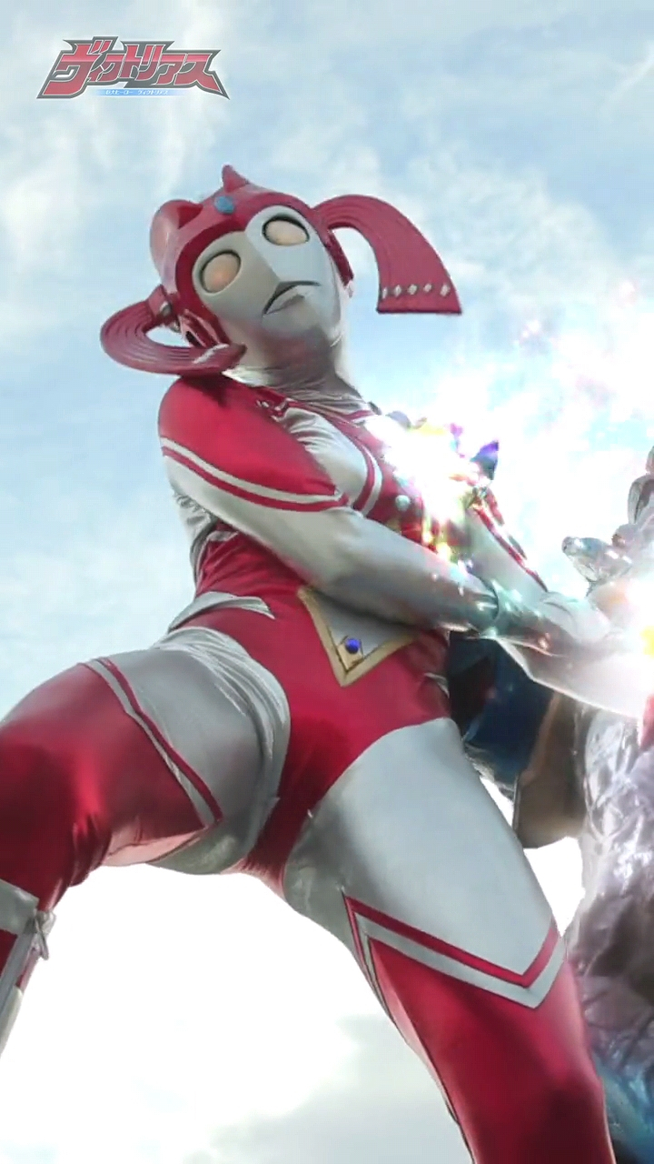 动画片女人奥特曼游戏(我要看游戏奥特曼的女奥特曼打怪兽的那个)