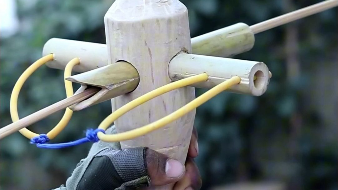 diy武器的游戏(自己制作武器的手游)