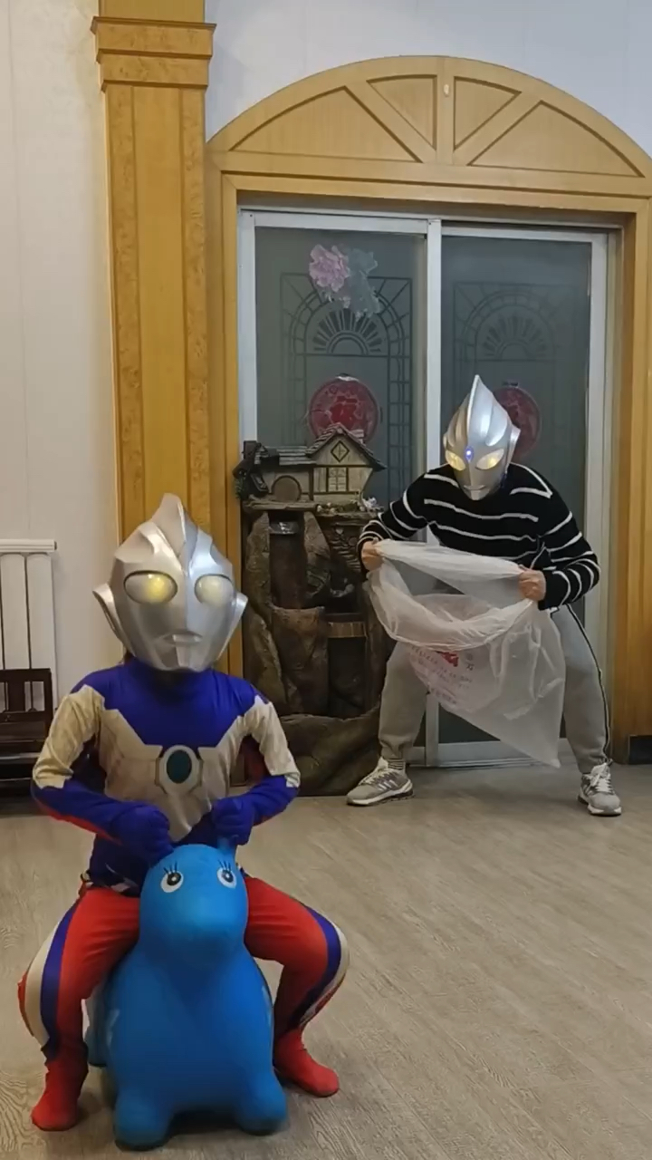 欢迎奥特曼打怪兽(请播出奥特曼打怪兽)