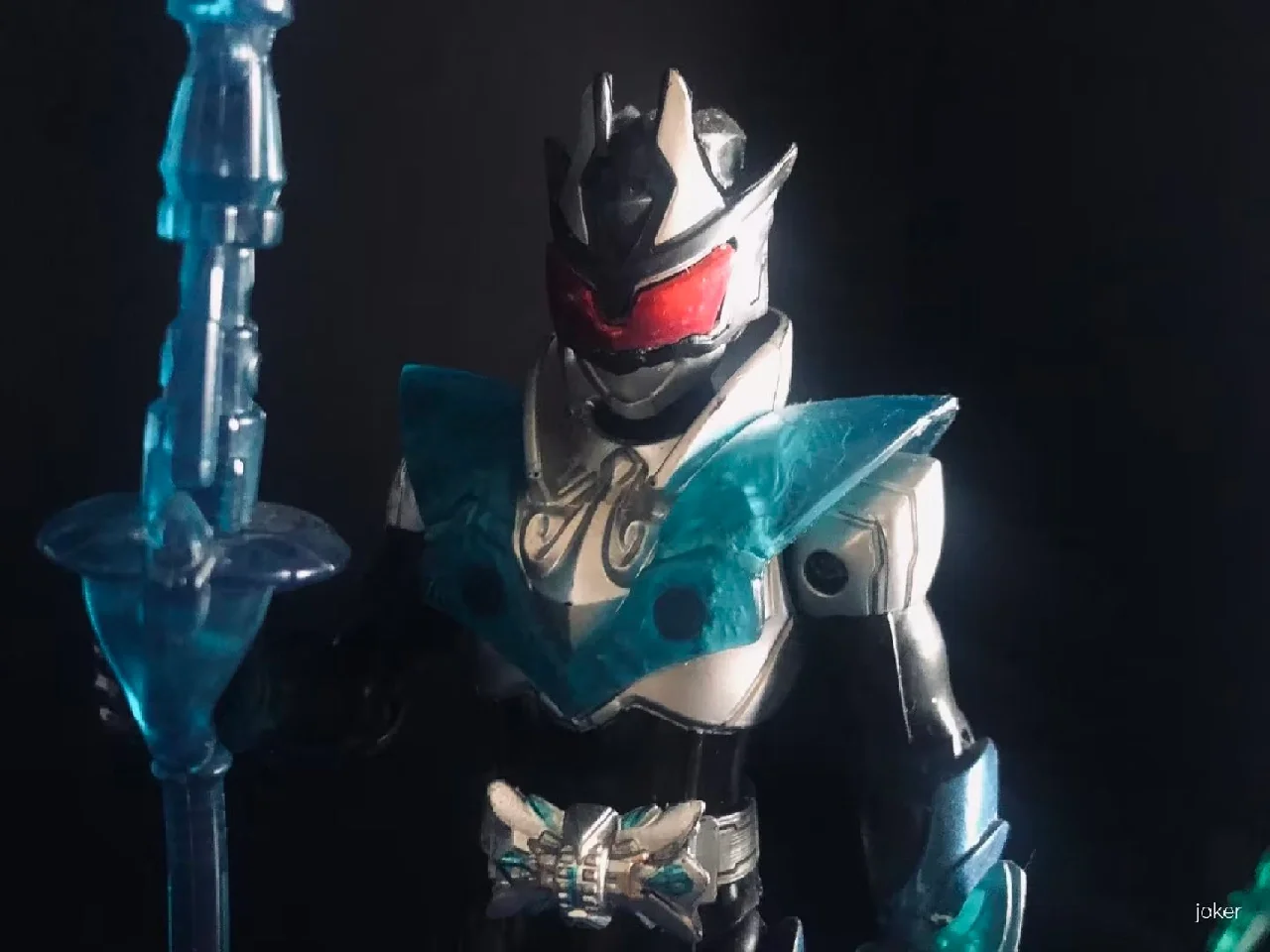 新的拿瓦铠甲勇士(新的拿瓦铠甲勇士在线观看)