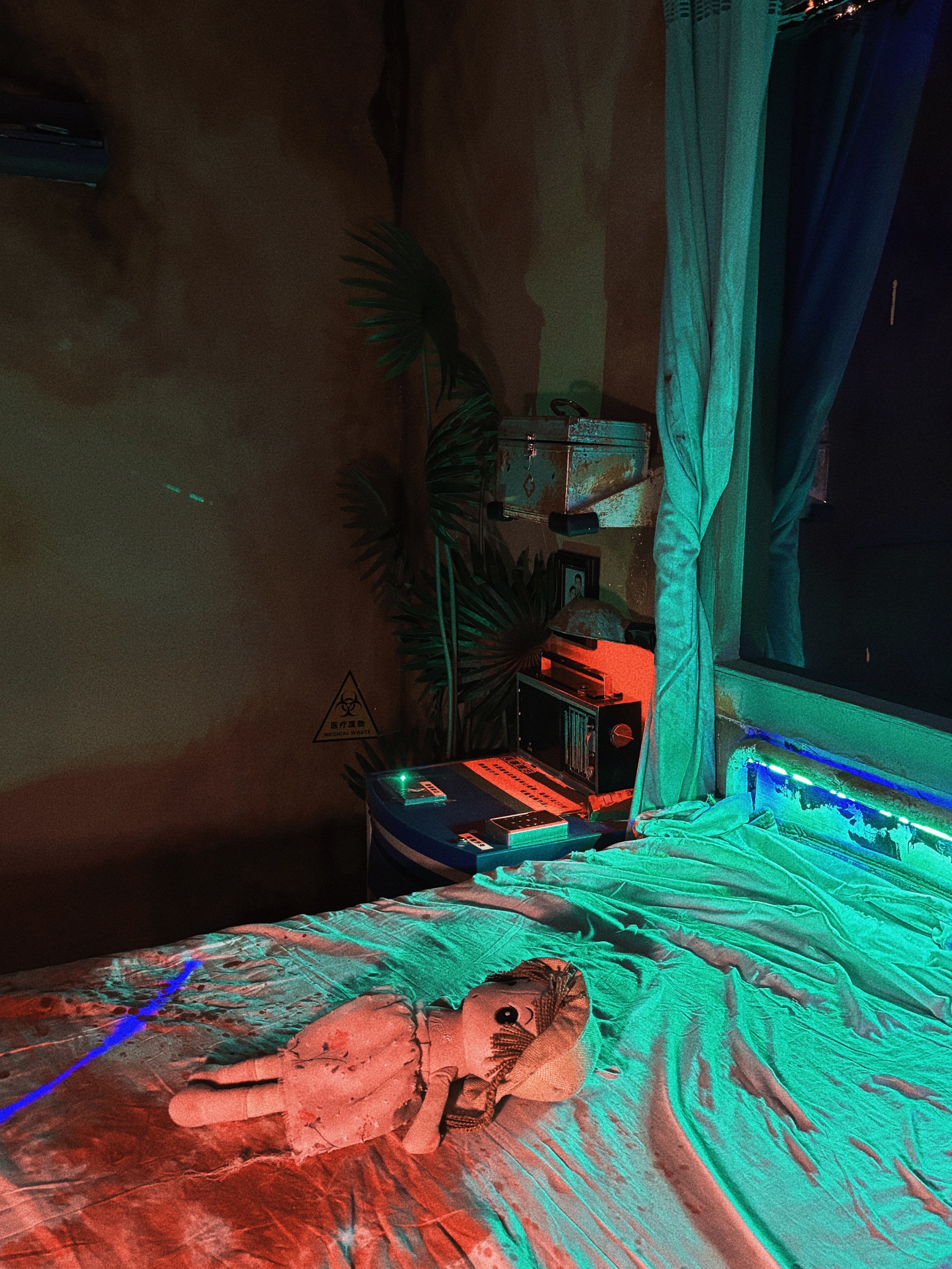 现在简陋小屋逃脱攻略(简陋的小屋用英语怎么说)