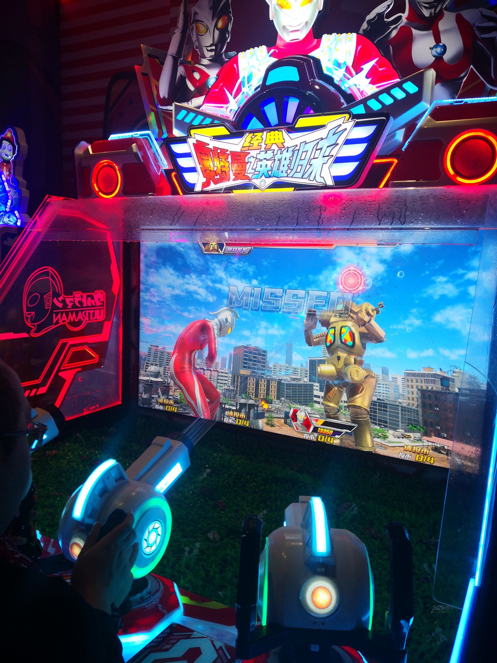 很多奥特曼打怪兽的游戏(有一款奥特曼打怪兽的是什么游戏)