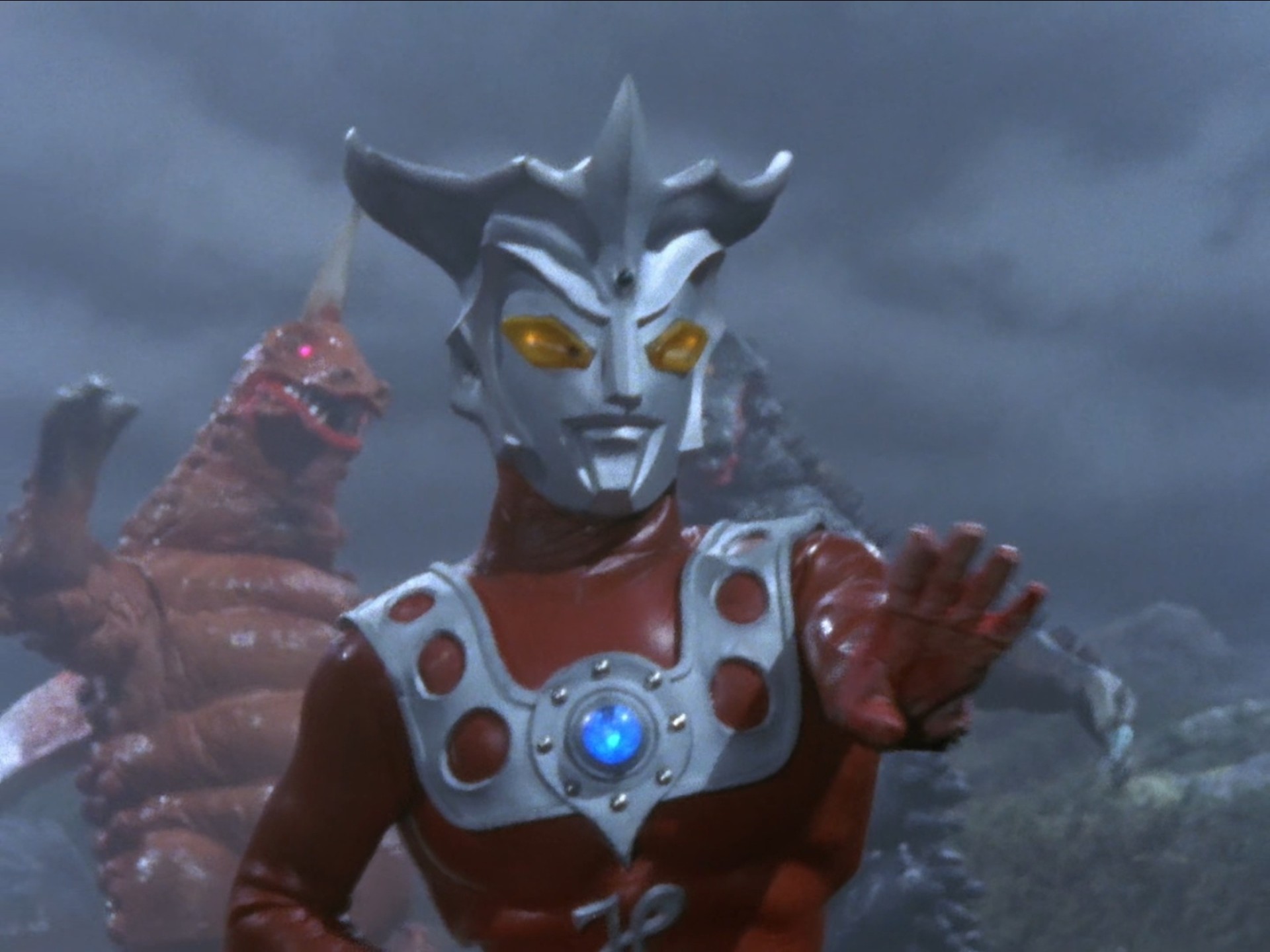 雷电雨下奥特曼(奥特曼下雨天的怪兽)