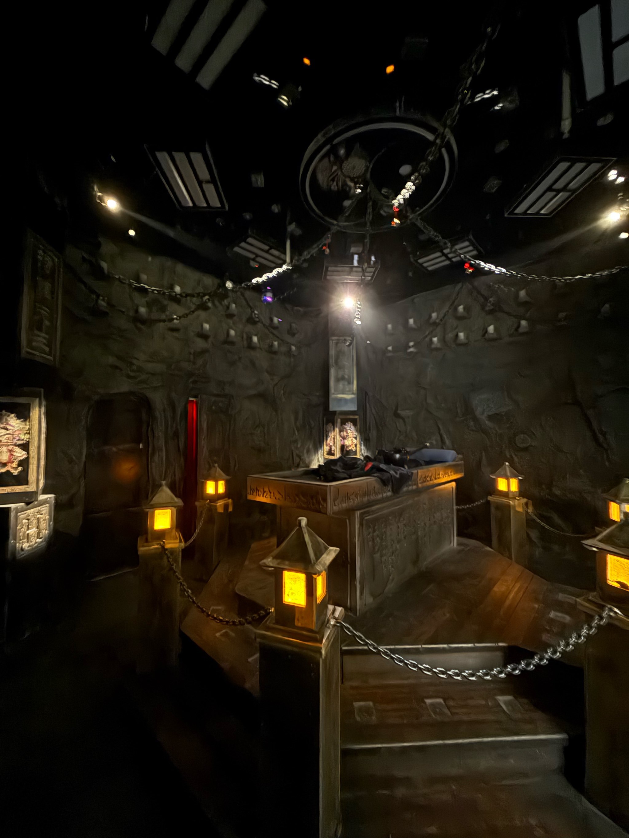 书屋逃脱攻略(密室逃脱书架书密码)