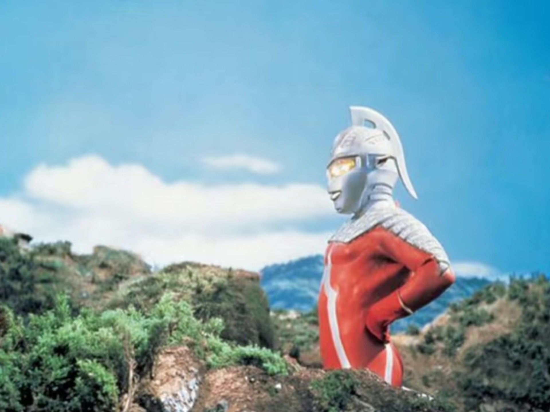 开始两个奥特曼打(两个奥特曼打起来了)