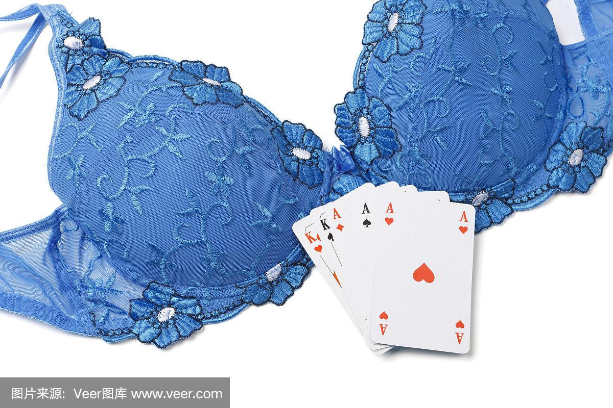 真人脱衣纸牌攻略(真人美女扑克牌游戏)