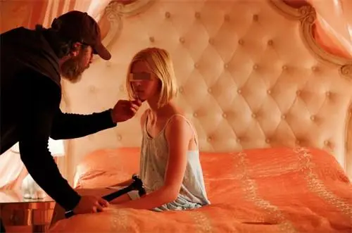 欺负女生攻略图视频(欺负女生小游戏想来欺负我吗)